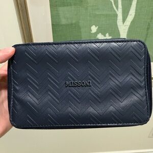 Five Missoni Chevron Pattern Pouch in Blue and Cream